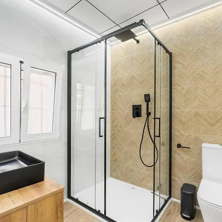 Lovelylofts Cathedral Penthouse *