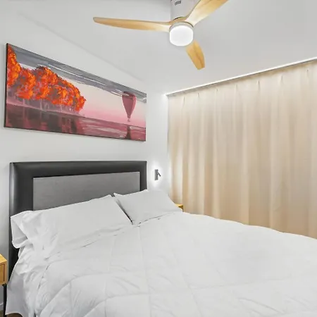 Lovelylofts Cathedral Penthouse Apartment *